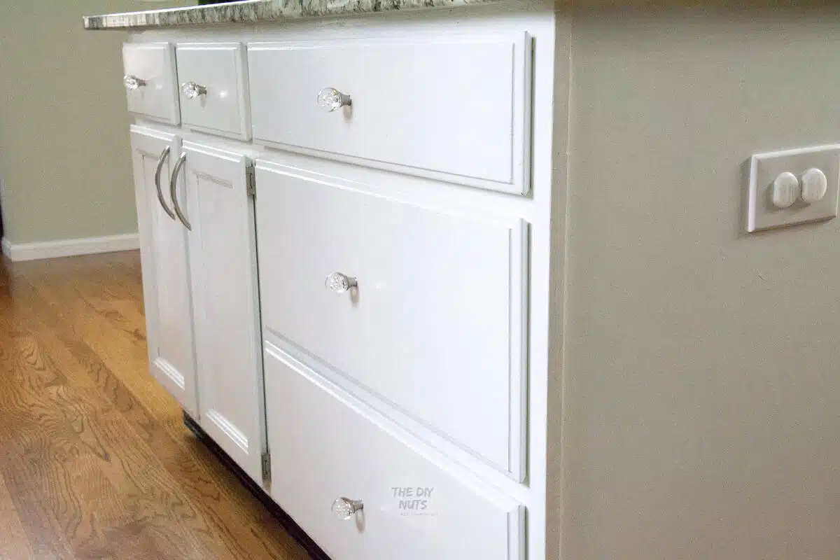 kitchen island painted white with latex enamel paint