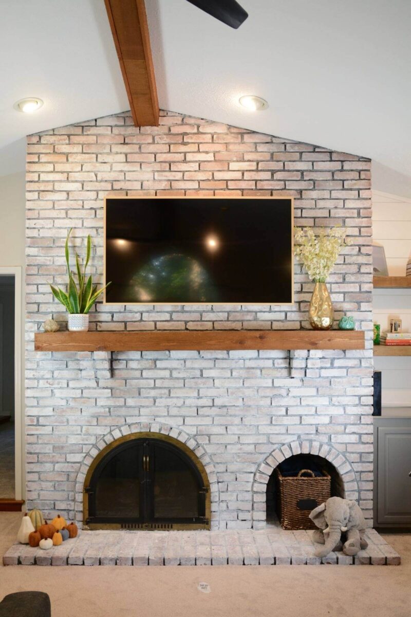 14 Unique DIY Fireplace Remodel Ideas - The DIY Nuts