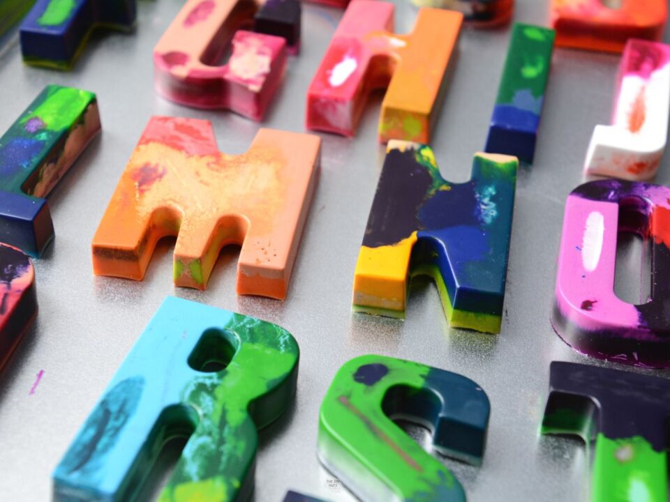 How To Make Melted Crayon LettersEasy DIY Tutorial The DIY Nuts