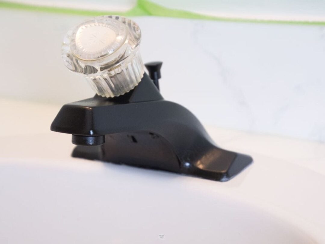 Can You Spray Paint A Bathroom Faucet? The DIY Nuts