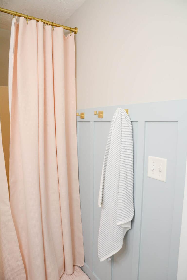 5 Unique DIY Ideas To Help You Hang Your Bathroom Towels - The DIY Nuts